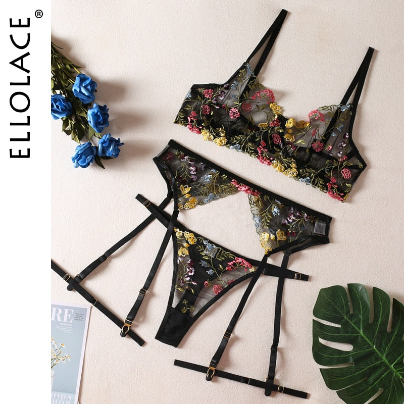 Ellolace Lingerie Sensual Lace Underwear Transparent Embroidery 3-Piece Garters Fancy Beautiful Short Skin Care Kits Intimate