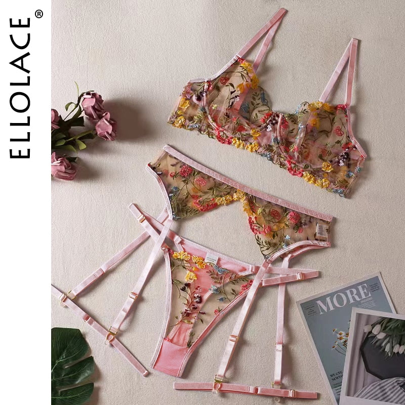 Ellolace Lingerie Sensual Lace Underwear Transparent Embroidery 3-Piece Garters Fancy Beautiful Short Skin Care Kits Intimate